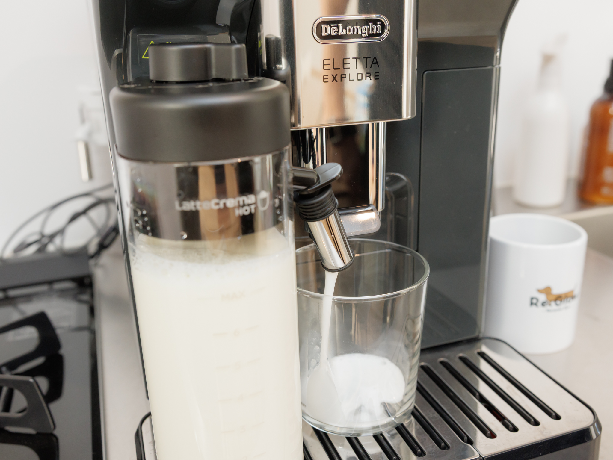 三鷹台店 カフェカウンター